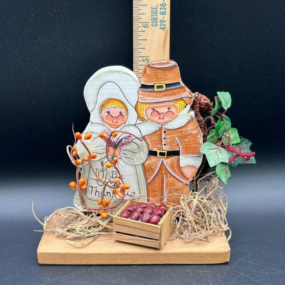 Vtg Thanksgiving Pilgrim Couple Wooden Hand Painted Fall Decor 5.5
